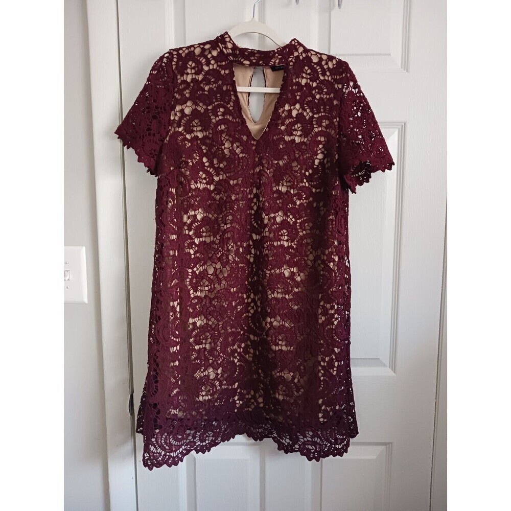 Blu Pepper Lace Mini Dress Burgundy Short Sleeve Halter Neck Size 8